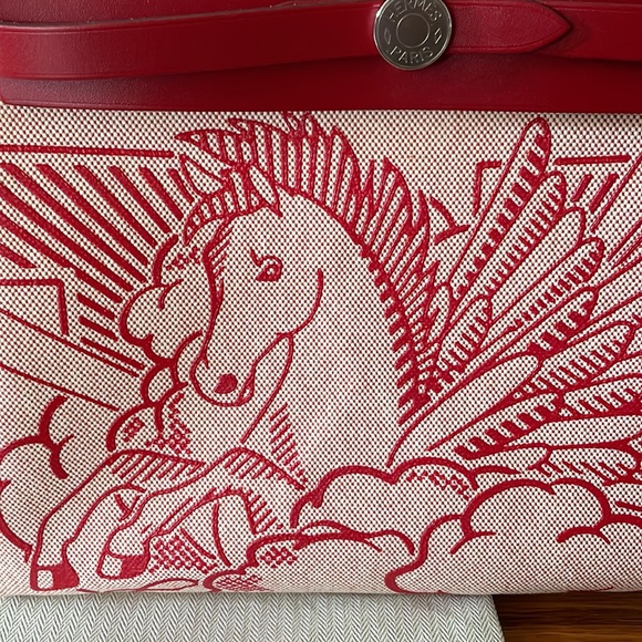 Authentic brand new Hermes herbag red Pegasus - Picture 5 of 11
